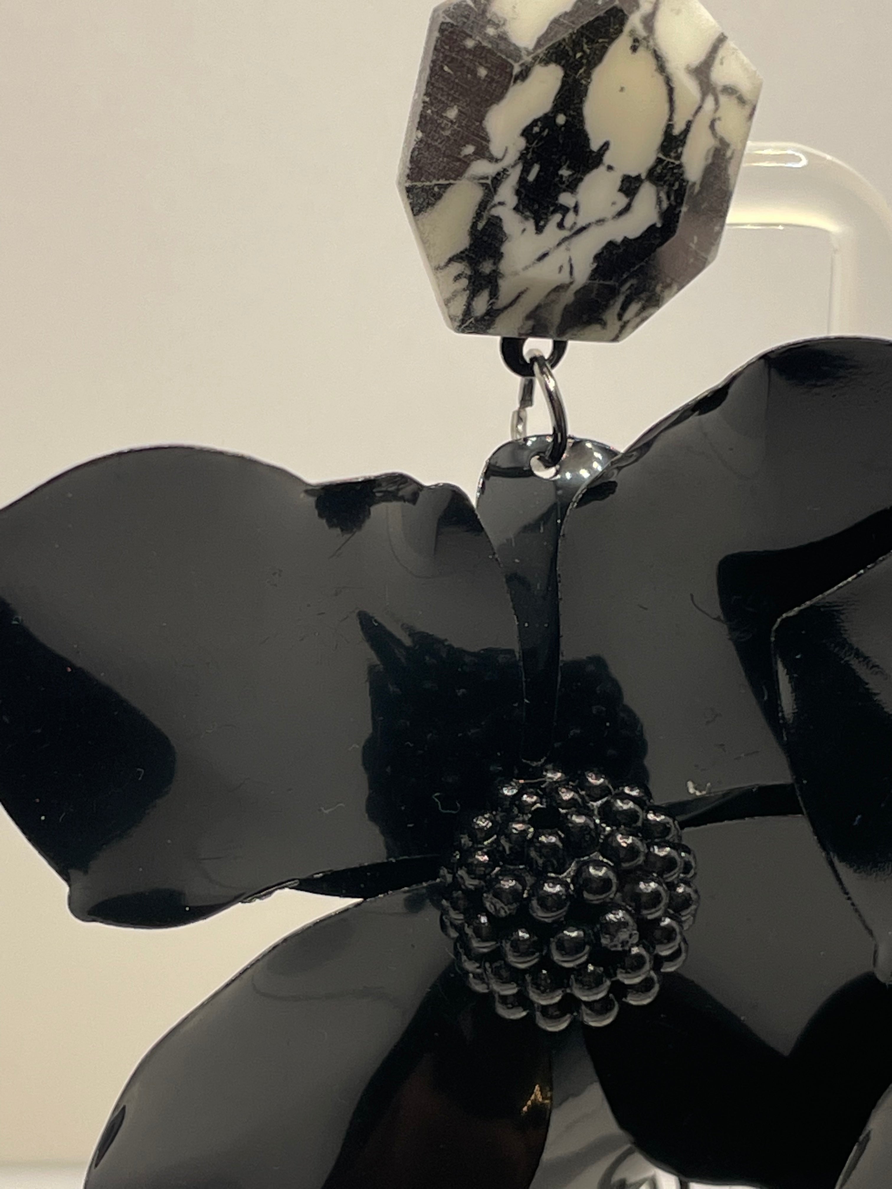 *SALE* Call The Shots Earrings