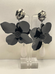 *SALE* Call The Shots Earrings