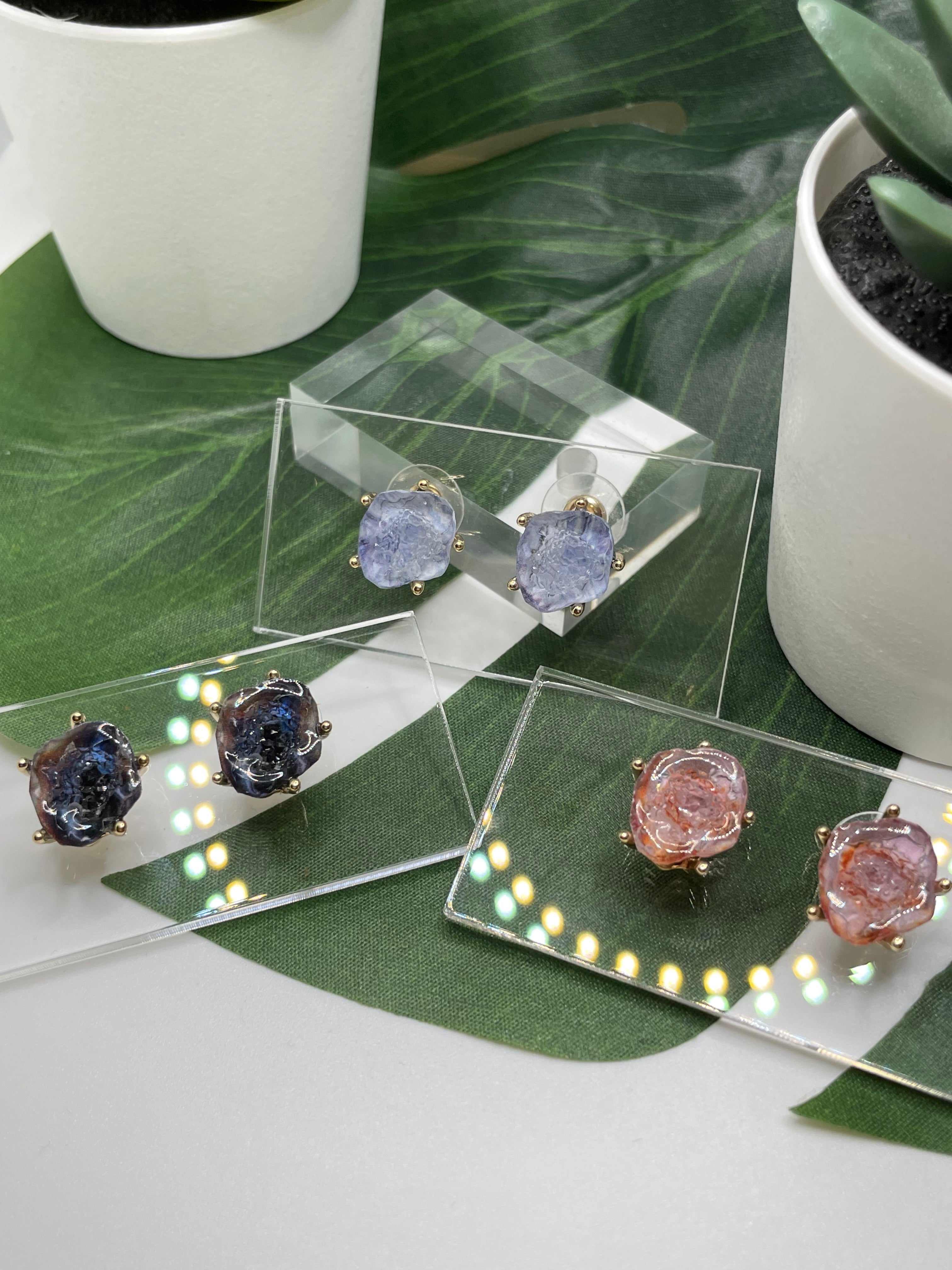 *SALE ITEM* Romancing The Stone Stud