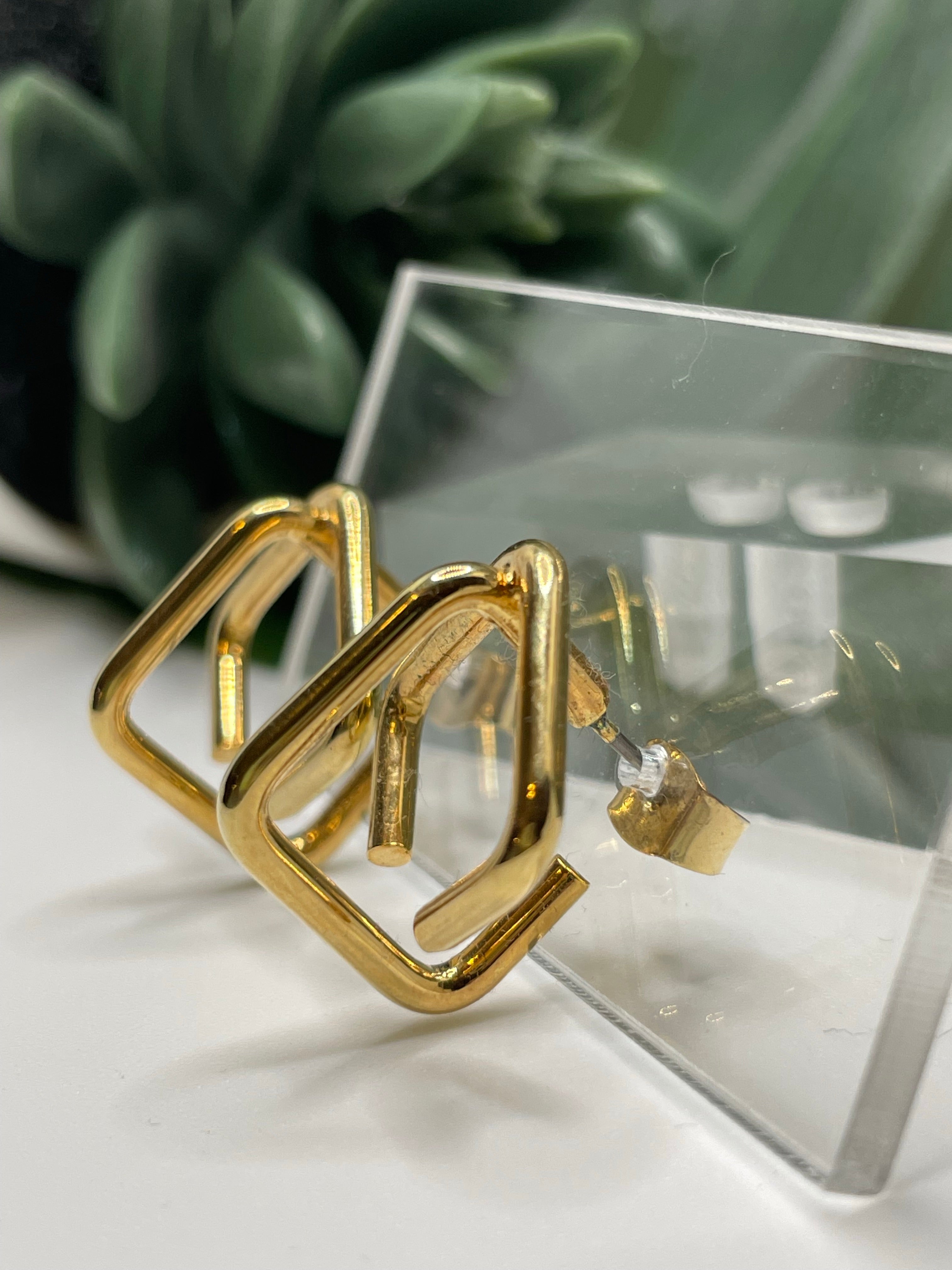 Shape Shifter Studs