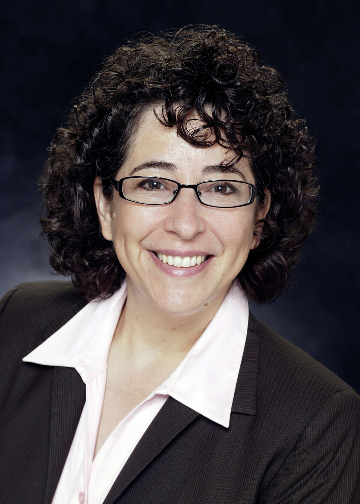 Elaine Mendoza -Conceptual MindWorks, Inc.Mendoza founded the research, consulting and software engineering company in 1990.